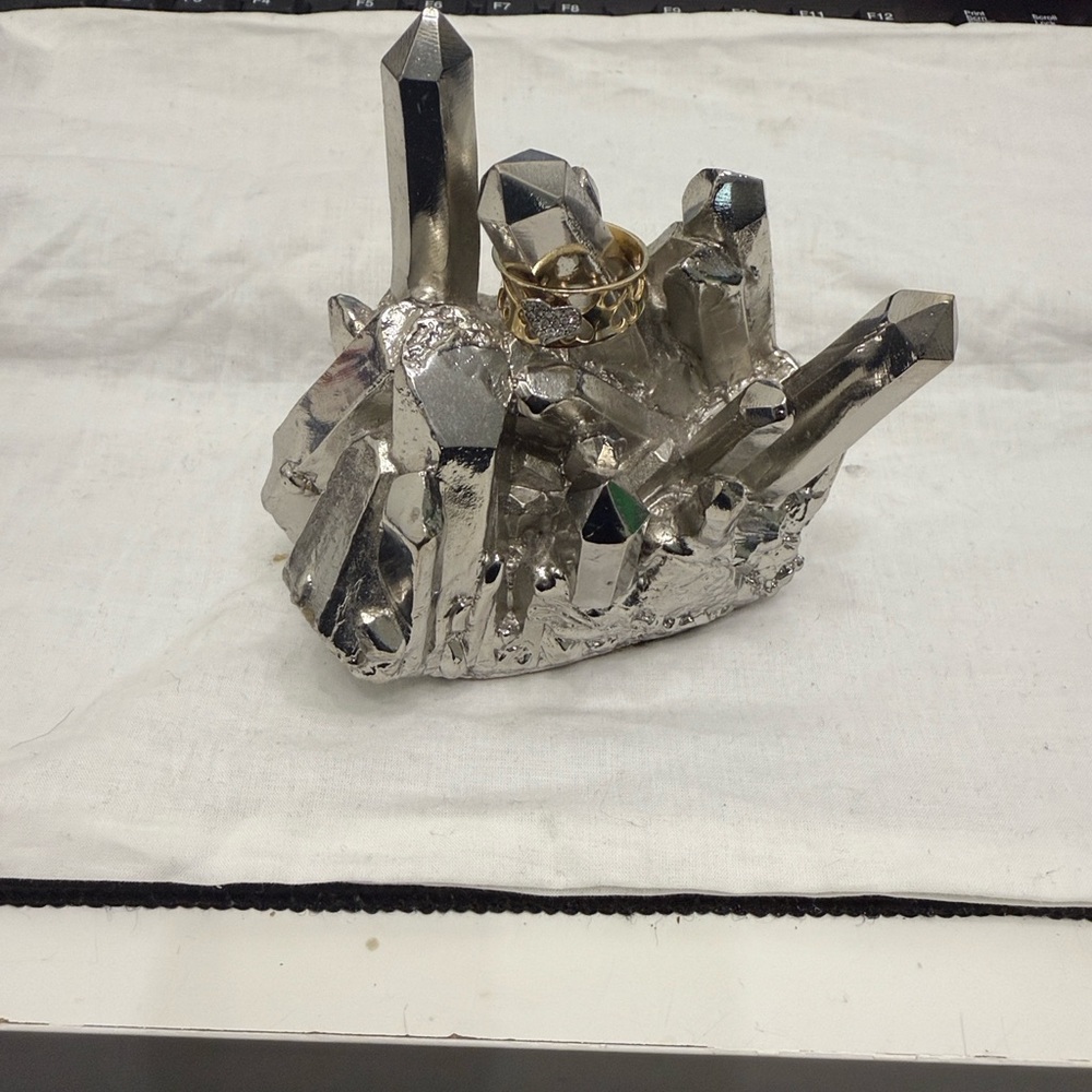 Kendra Scott Silver Crystal Ring Holder